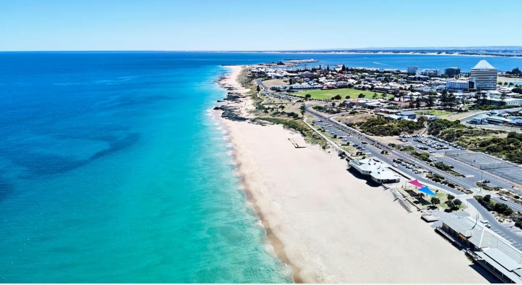 Bunbury Villa | Private Coastal Sanctuary Beachside Escape