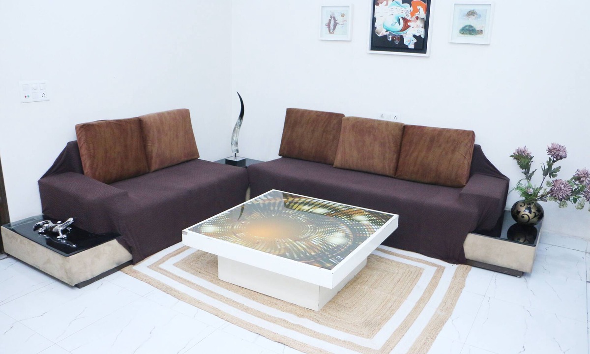 Pitampura Apartment | Private one bedroom apartment- 5 min walk to Rani Bagh market