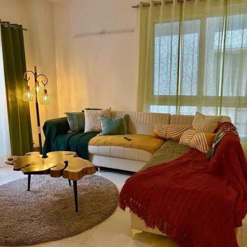 DLF City Apartment | Quaint Cozy 3BHK Triplex Apartment near Cyberhub, Gurugram