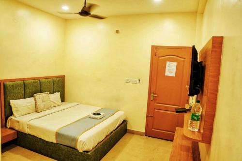 Ernakulam South Hotel | Qubehotelinn