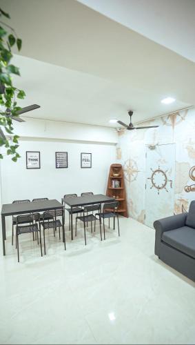 Belapur Hostel | Quickstay Navi Mumbai International Airport