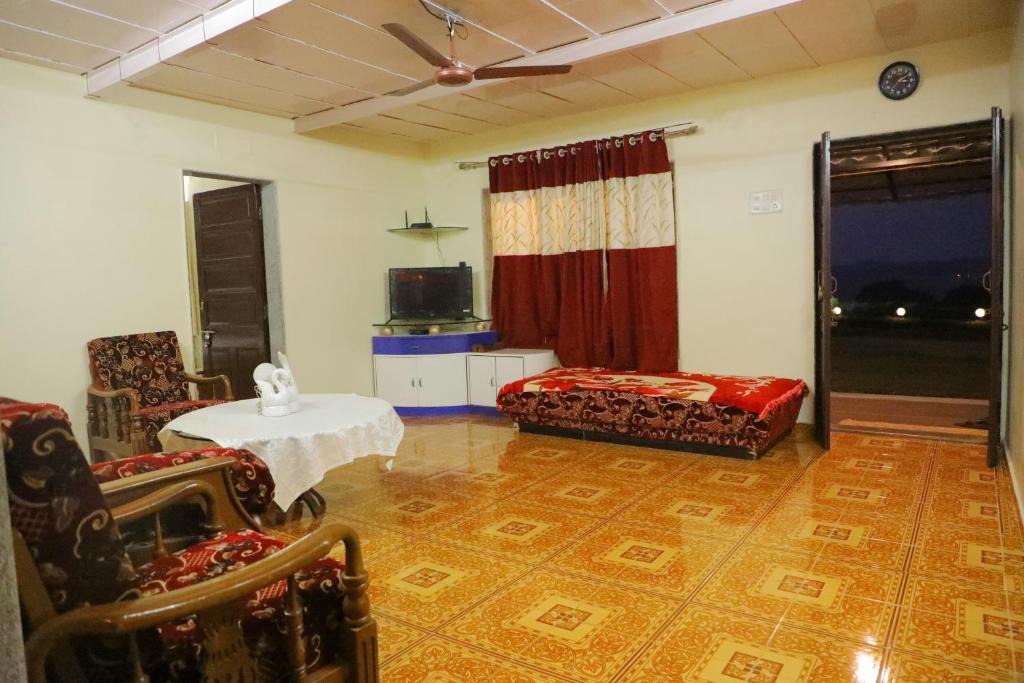 Mahabaleshwar Villa | R J Garden Villa The Hill Top Sukoon