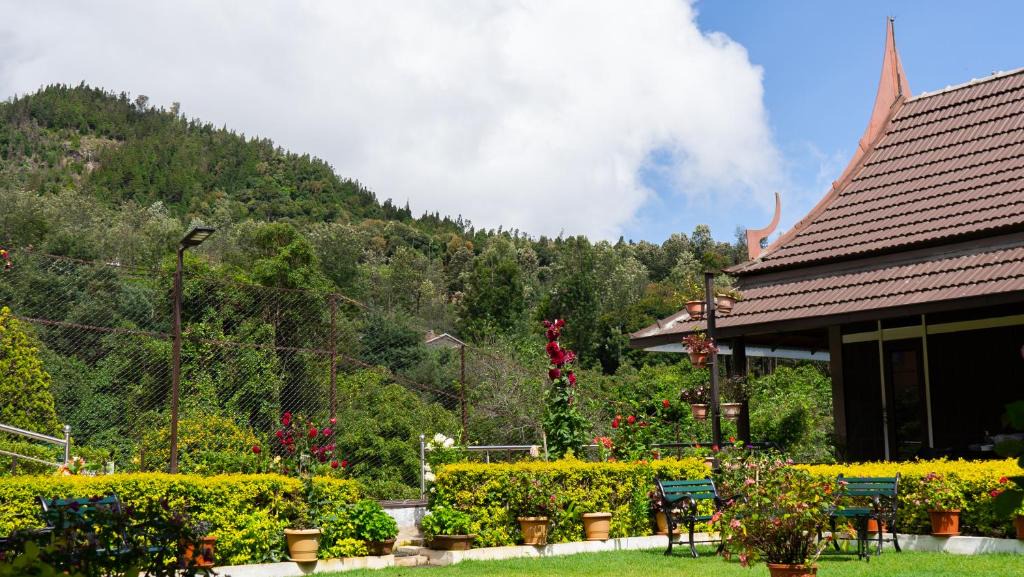 Attadi House | Radosri