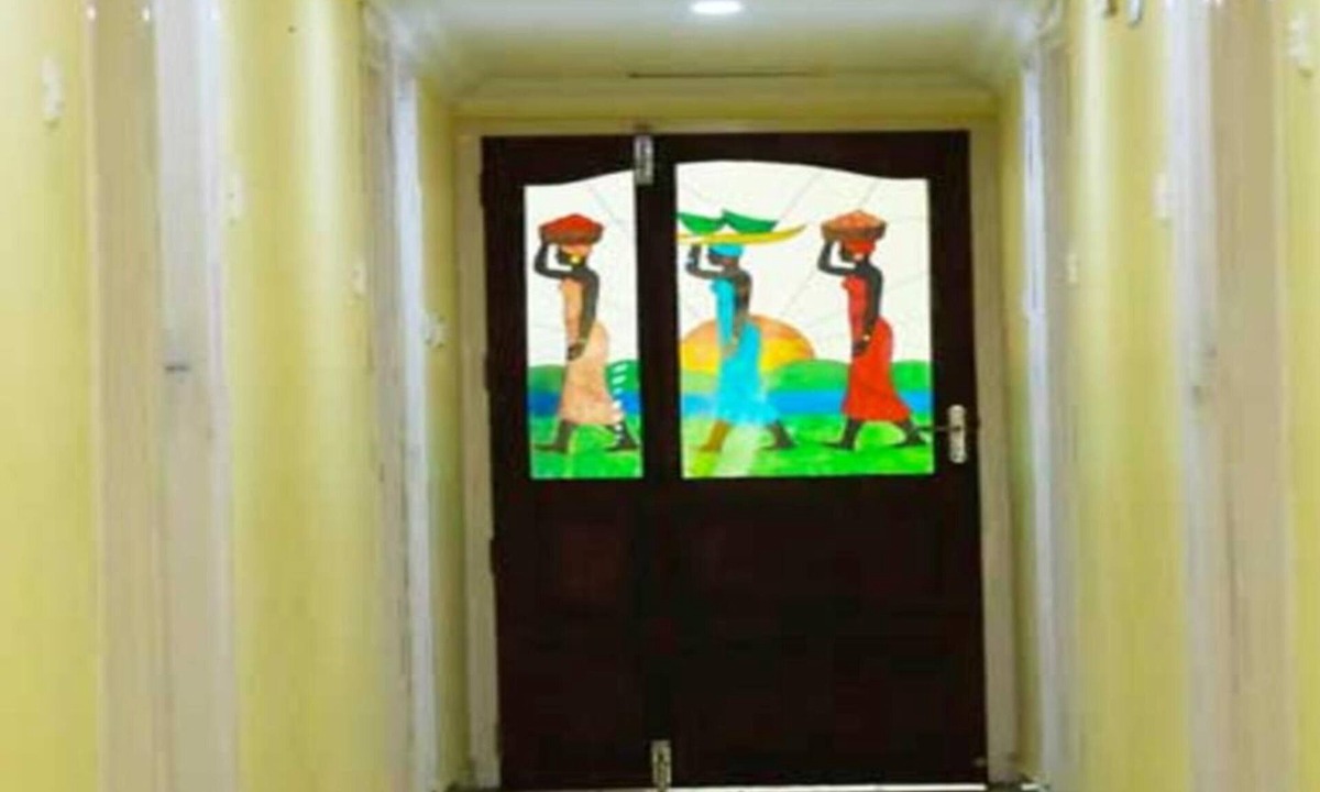 Kayamkulam Hotel | Raga Residency