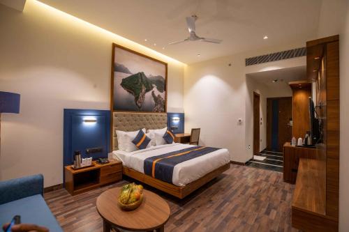 Central Area Hotel | Raghu Mahal Hotel