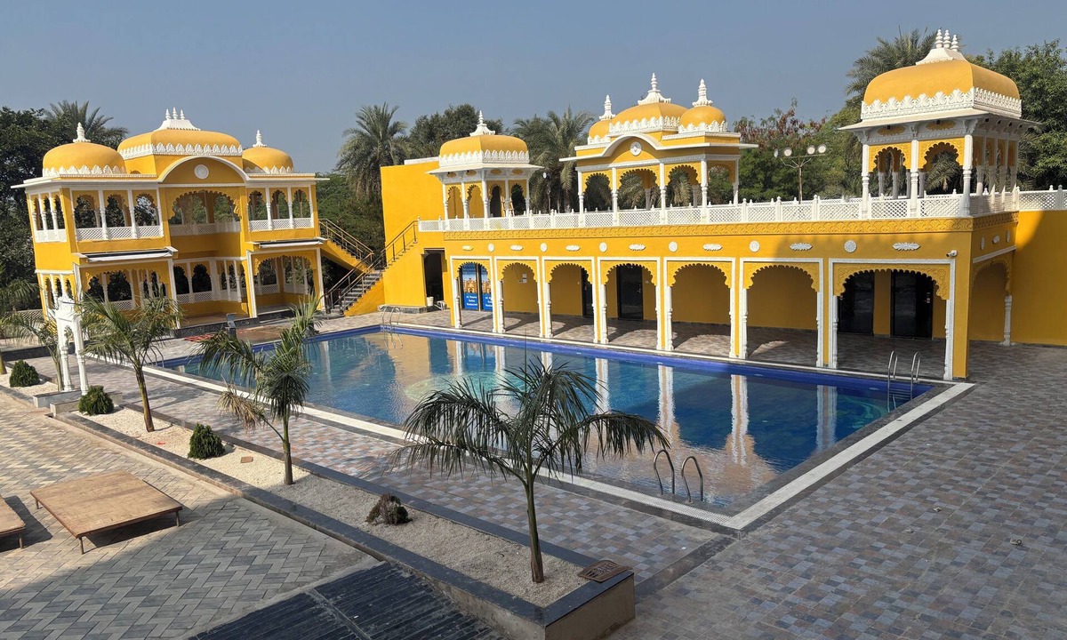Ujjain Hotel | RAJMAHAL HOTEL & RESORT