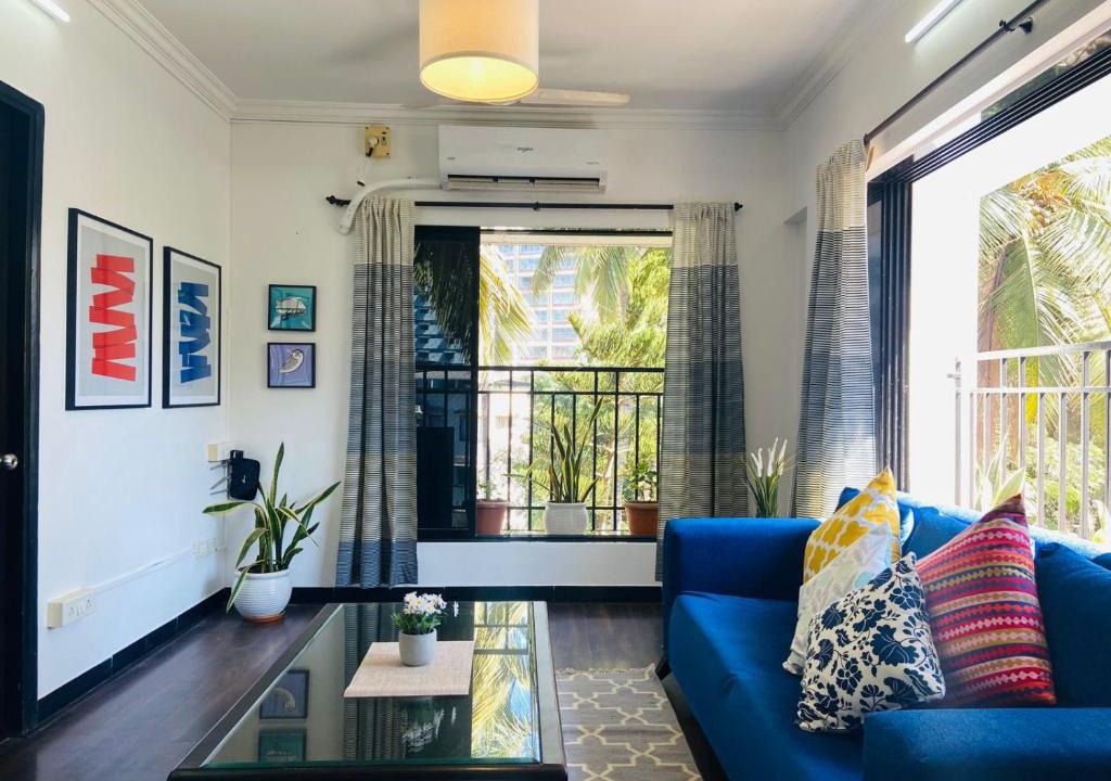 Pali Hill Apartment | Rama 2 - 401, Carter Road, Bandra West by Connekt Homes