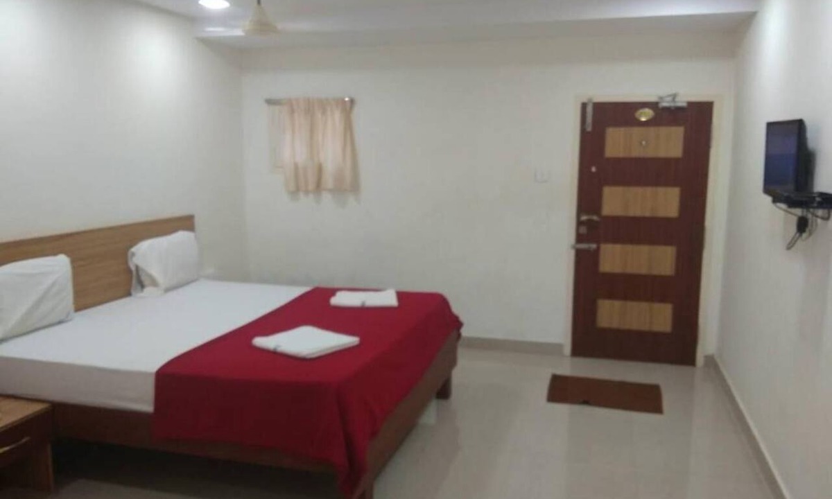 Kumbakonam Hotel | Raya's Inn