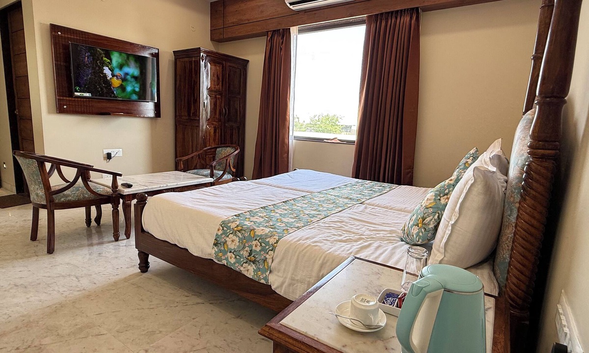 Phalodi Hotel | Red Rock Hotel & Restaurant
