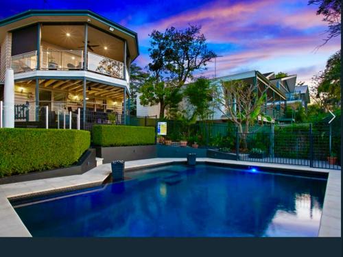 Regentville House | Regentville Waterfront Luxury Residence