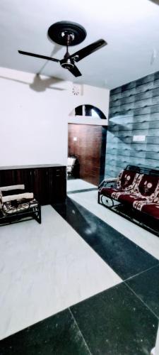 Rajkot Apartment | Rehovot Apts - Boys PG