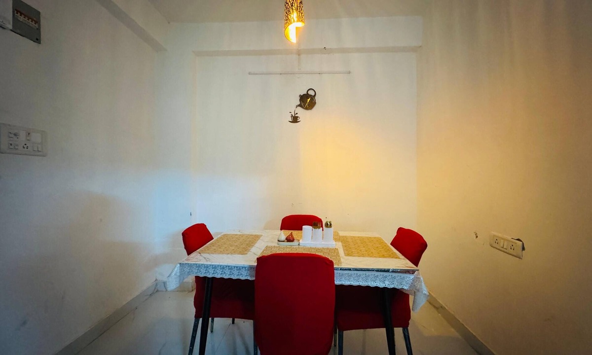 Dumdum Apartment | Relaxing 2BHK Retreat for Families & Couples