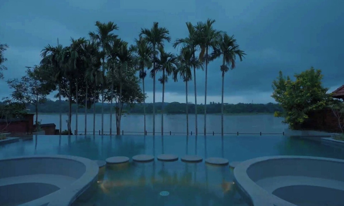 Cheruthuruthy Hotel | River Retreat Heritage Ayurvedic Resort