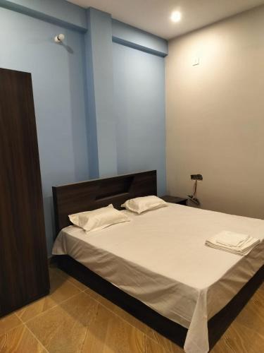 Phulpur House | River Side Hotel - Prayagraj