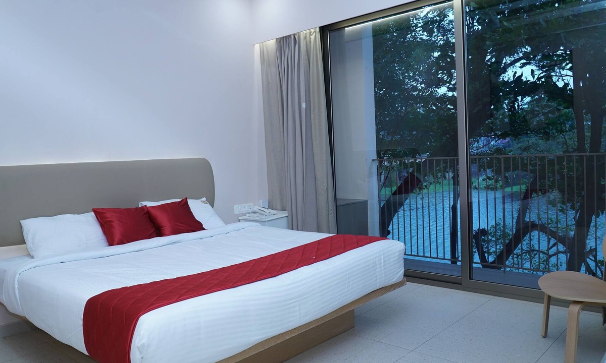 Palakkad Bed & Breakfast | River view bed & breakfast with AC, Breakfast & WiFi Complimentary