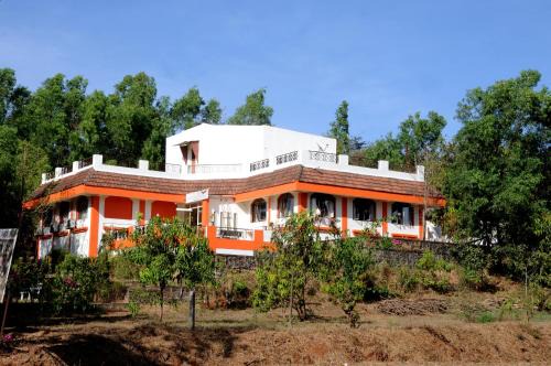 Koynanagar Hotel | Riverside Inn