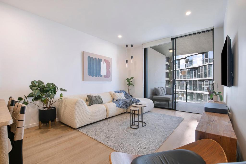 Newstead Apartment | Riverstone Perch - Urban Comfort near Brisbane River
