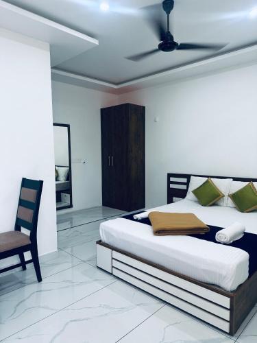 Thrippunithura Hotel | RKM Pearl