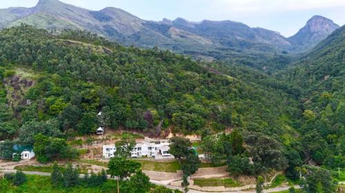 Peermade Resort | Rock N Brook Resort Kanthalloor