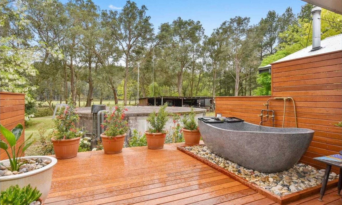 Cessnock City Council Cottage | Romantic Cottage with Stunning View/Outdoor Bathtub/Outdoor Spa