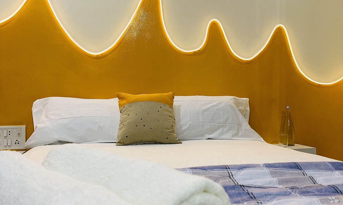 Agara Apartment | Rooftop Metro Marvel - Entire Terrace with AC, 4 mins from metro station
