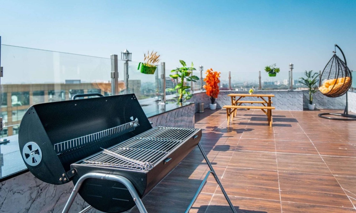 Mumbai Apartment | Rooftop Suite 3 BHK (Gagal Home)