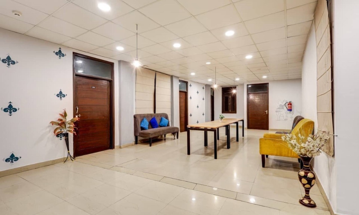 Sainik Farm Hotel | Roomshala 147 KD Plazav