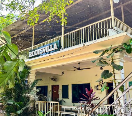 Vagator Hostel | ROOTSVILLA VAGATOR - Longstays, Coworking Backpacker's Hostel