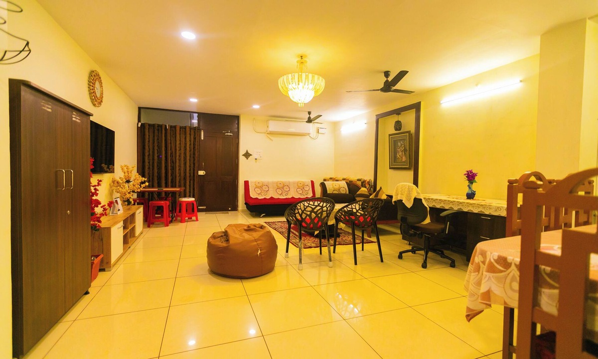 Heritage Town Bed & Breakfast | Roscotel Bay Stays 2BHK Near White Town