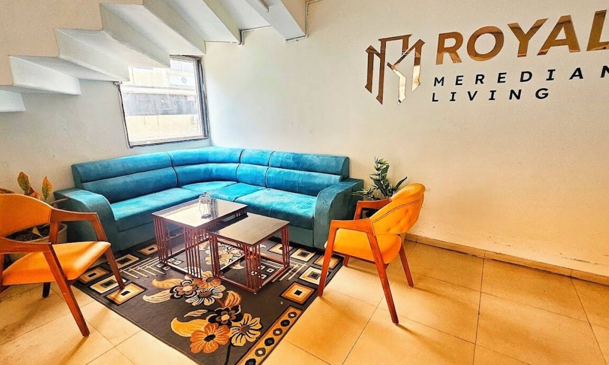 Ellis Bridge Hostel | Royal Meredian Living