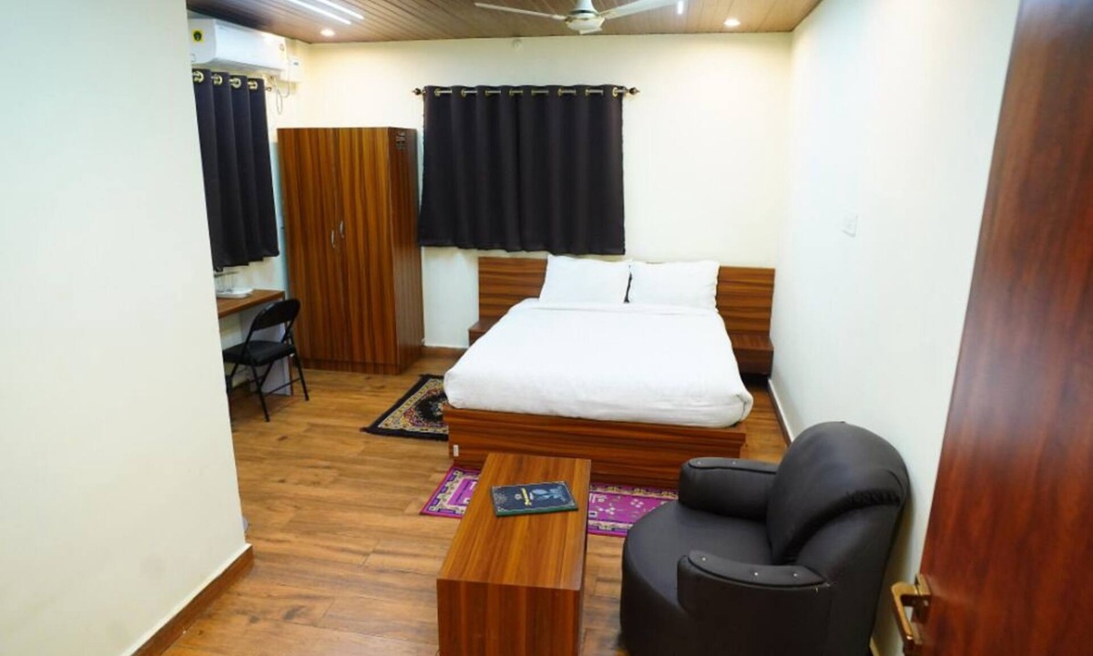 Jamui Hotel | Royal Mint Government Bus Stand Rd
