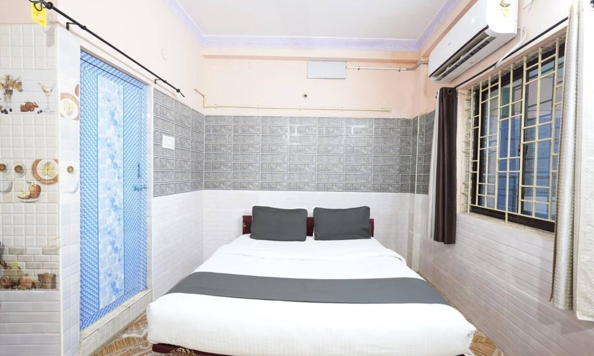 Katpadi Hotel | Royal Park