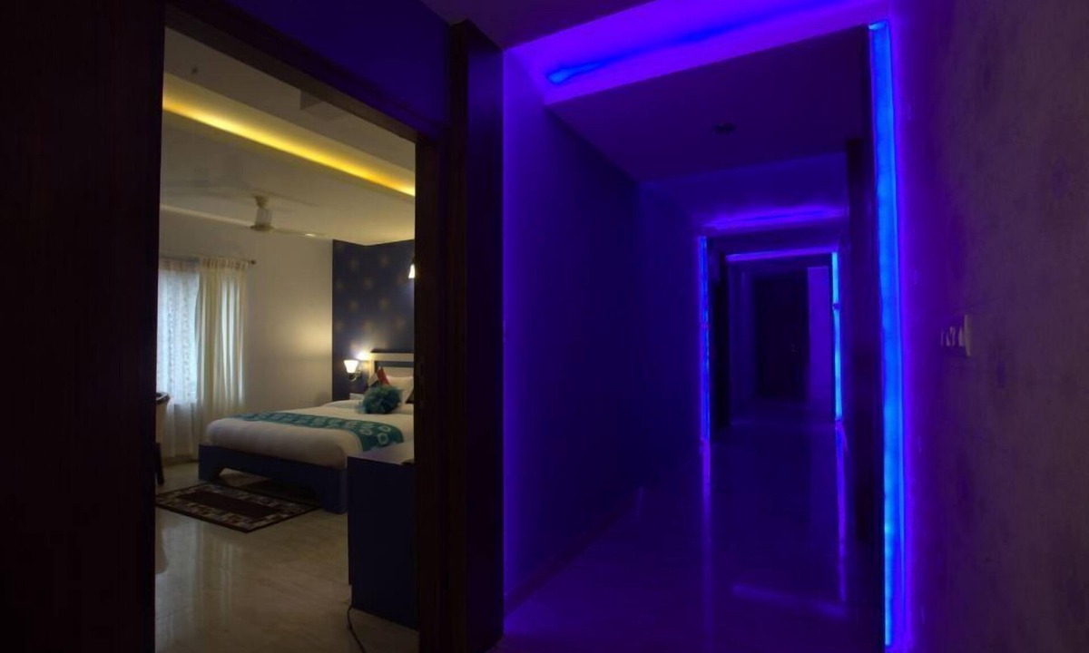 Domlur Hotel | Royal Shades