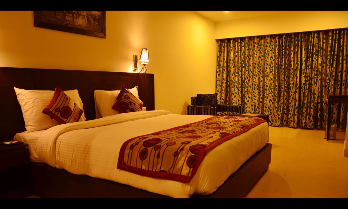Kathgodam Hotel | Royal Windsor Hotel