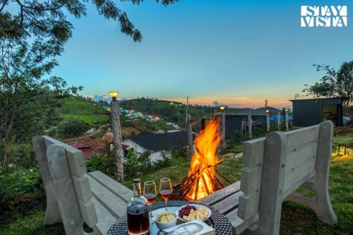 Ooty Villa | Rustling Pine by VEO, StayVista - 2BHK Pet-Friendly Cottage with Gazebo