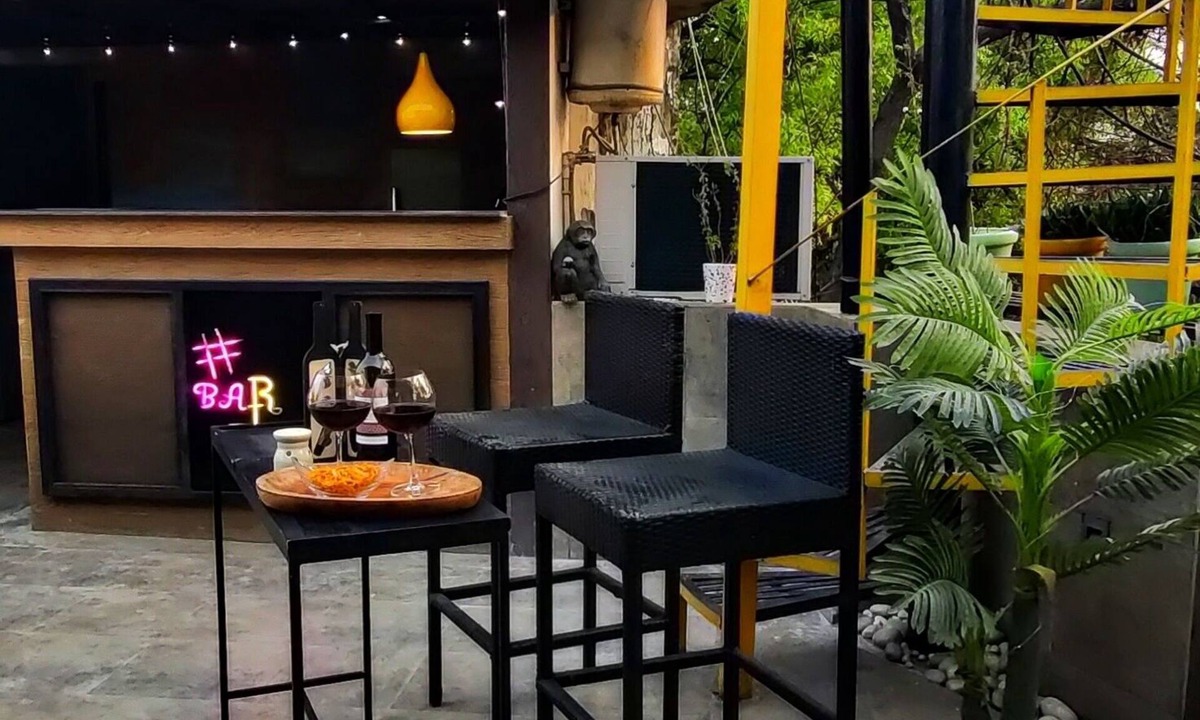 Hauz Khas Apartment | Rusty Roads, South Delhi, New Delhi, Studio Room on Terrace with Jacuzzi