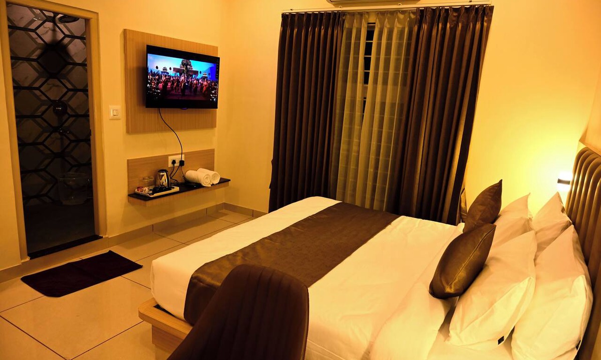 Tumkur Hotel | S R GRAND