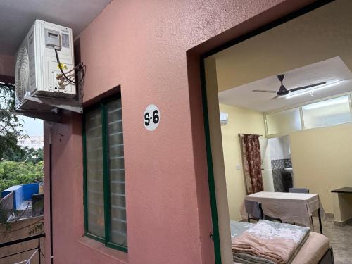 Banashankari Hotel | S6,Corner building