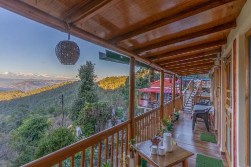 Kaul Villa | SaffronStays Altura - 2-BR villa with attic room, verandahs, orchards & Himalayan views in Mukteshwar