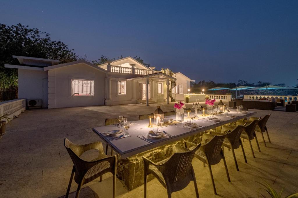 Alibaug Villa | SaffronStays Brunton House - 3BR Villa with Pool & Alfresco dining