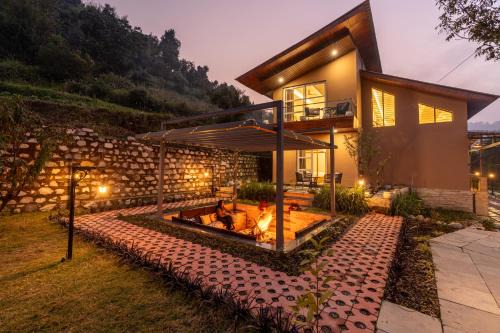 Amritpur Villa | SaffronStays Fragrant Hills Cottage
