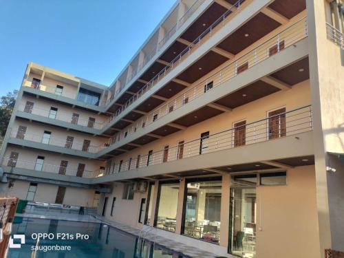 Ganpatipule Hotel | Saisha Palace Hotel, Ganpatipule