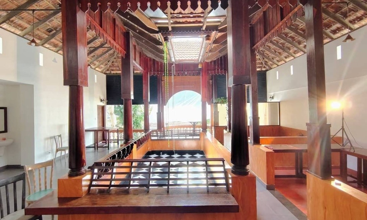 North Paravur Hotel | Samudra Heritage