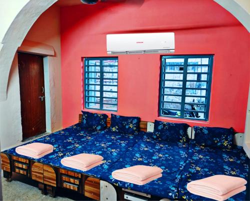 Dwarka House | Sanatan Seva Mandal Gate No 2
