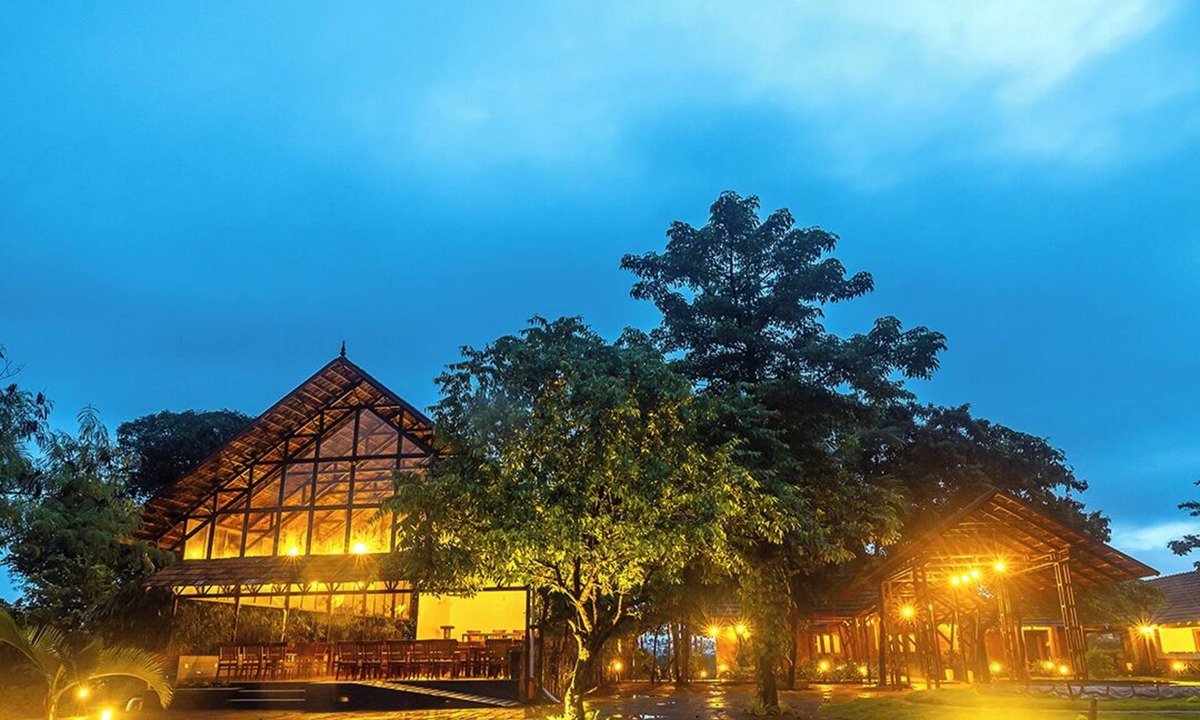 Bovikanam Hotel | Sandal Mist Resort and spa