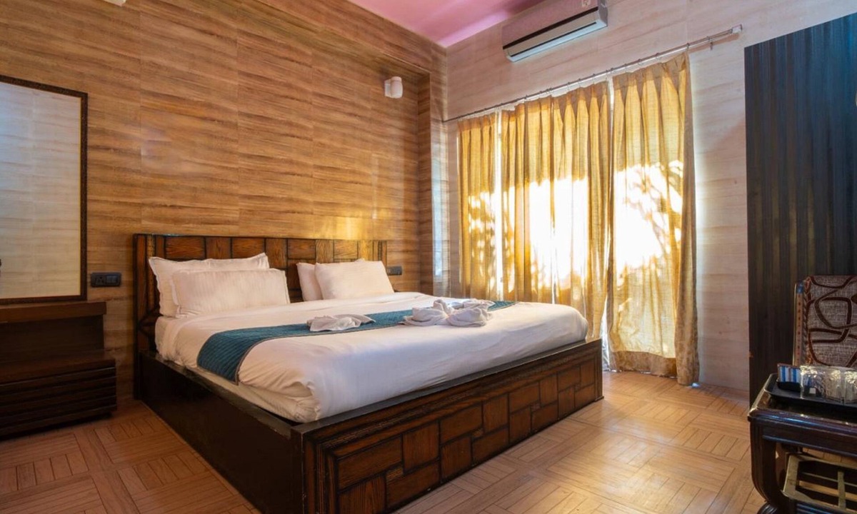 Dhunar Gaon Resort | Sapphero Chanakya Resort