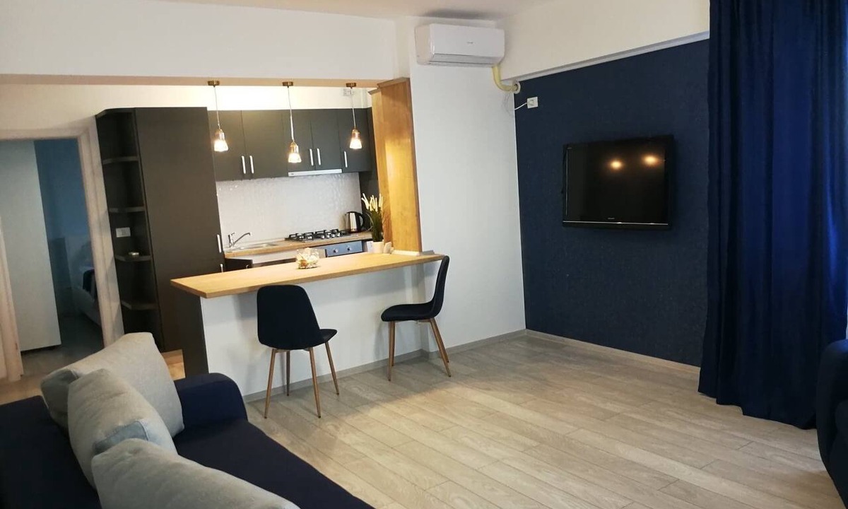 Constanta Apartment | Sea view romantic 1 bedroom apartment - 2 min walk from the beach!