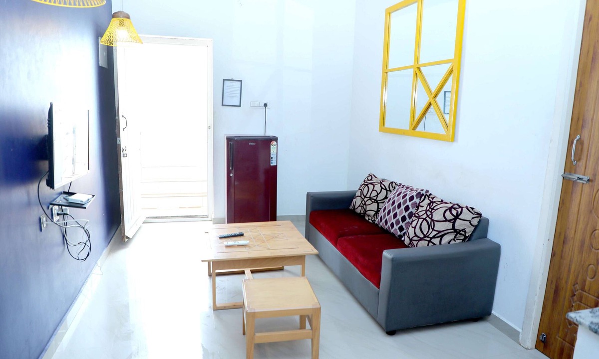 Kalapet Hotel | Seashore Beach House