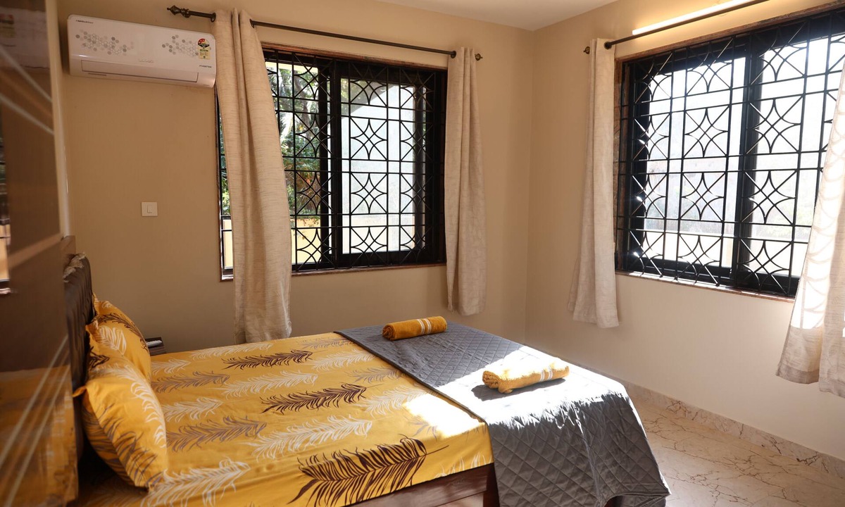 Sarzora House | Serene 1-6-Bedroom Convertible Bungalow With AC's In Bedrooms