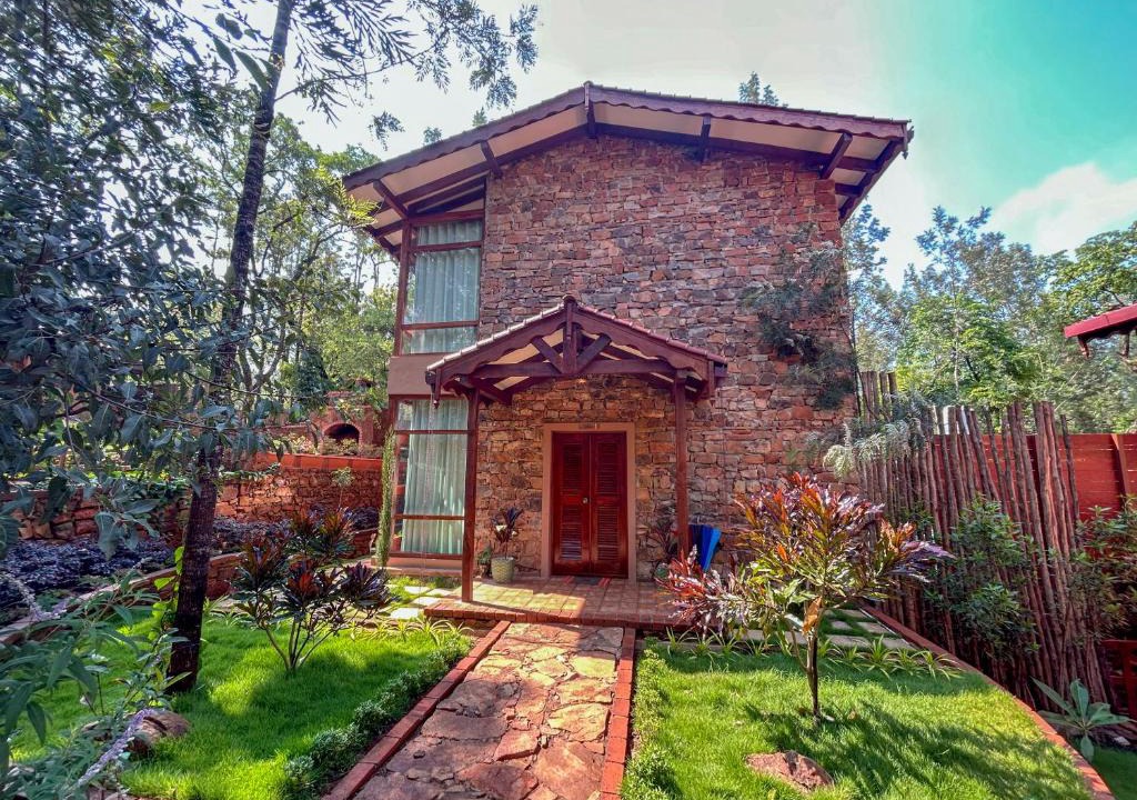 Chikkamagaluru Hotel | Sereno Barn Eco Stay Chikmagalur